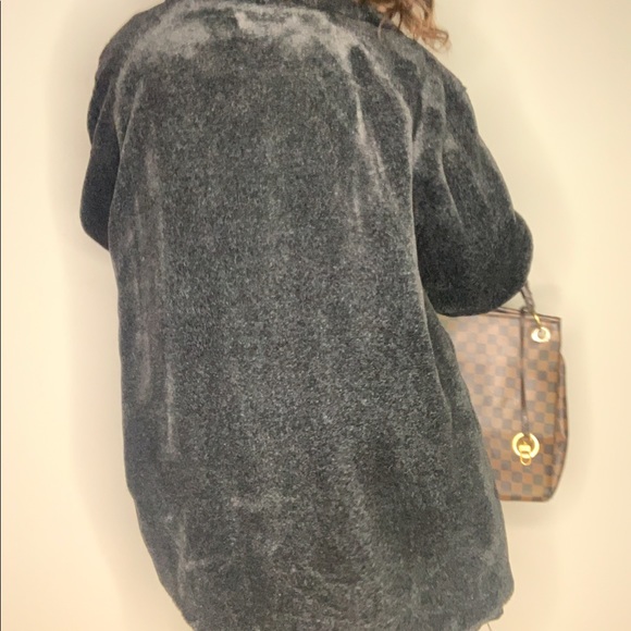 π₯WINTER-ready reversible coat π₯ - Picture 7 of 7